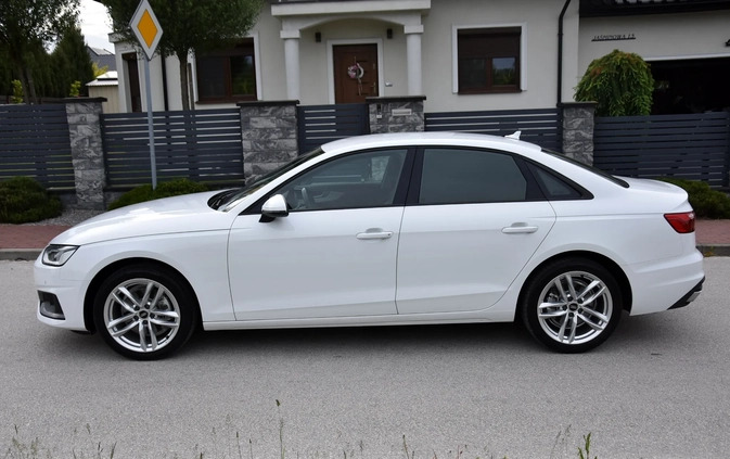 Audi A4 cena 109900 przebieg: 180000, rok produkcji 2019 z Kielce małe 742